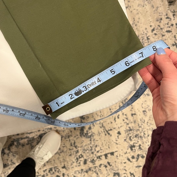 EUC Jones New York size 6 olive green slacks - Picture 10 of 10